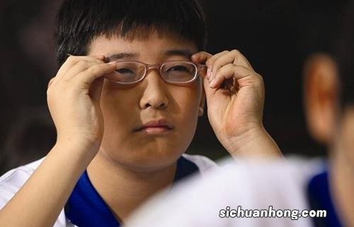 家长应该更加关心学生眼睛保健