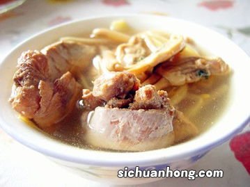 黄花菜炖鸡需要炖多久