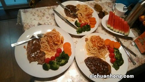 家里吃牛排搭配什么汤