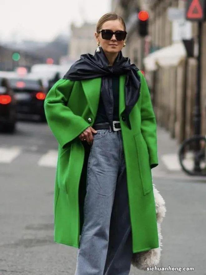 回暖了!大衣配牛仔裤这样穿时髦炸了!