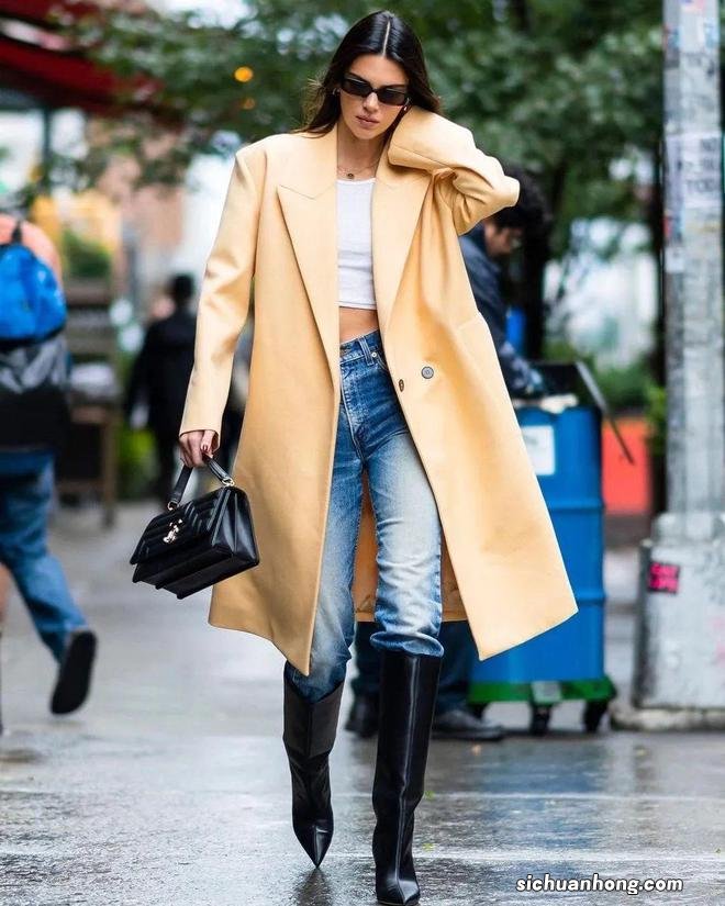 回暖了!大衣配牛仔裤这样穿时髦炸了!