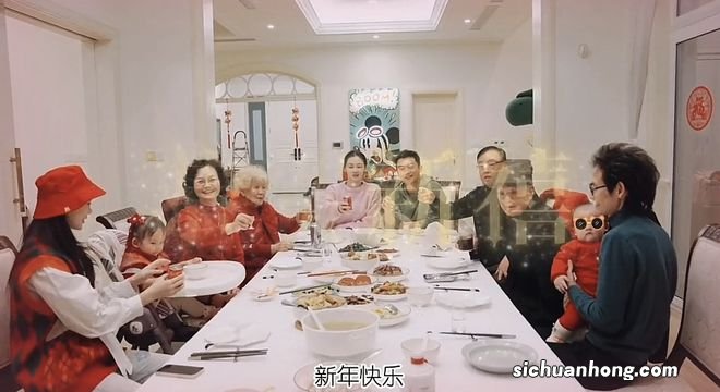 苗苗晒视频曝光儿子小名,姐弟俩如复制粘贴,餐厅面积超大惹人羡