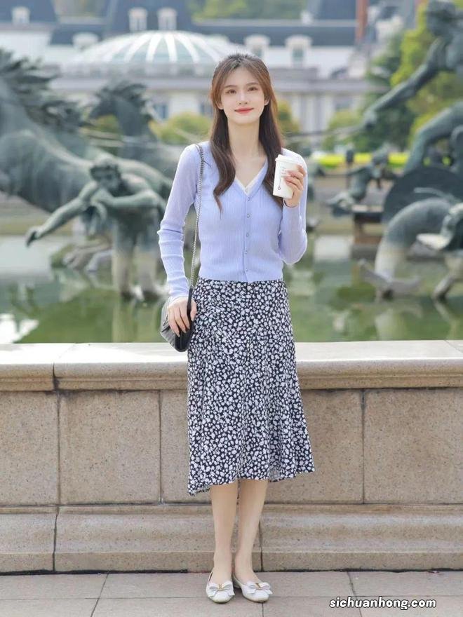 今年初春最火的4款半裙，这样搭配最好看，温柔又优雅！