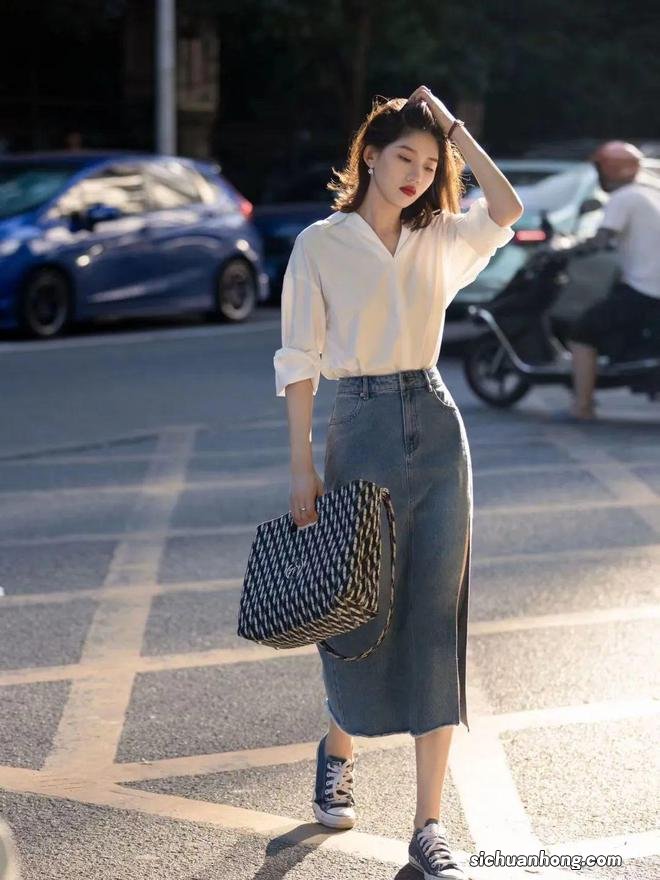 今年初春最火的4款半裙，这样搭配最好看，温柔又优雅！