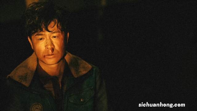 《狂飙》封神,“网友建议查查”的张颂文,真实面目藏不住了