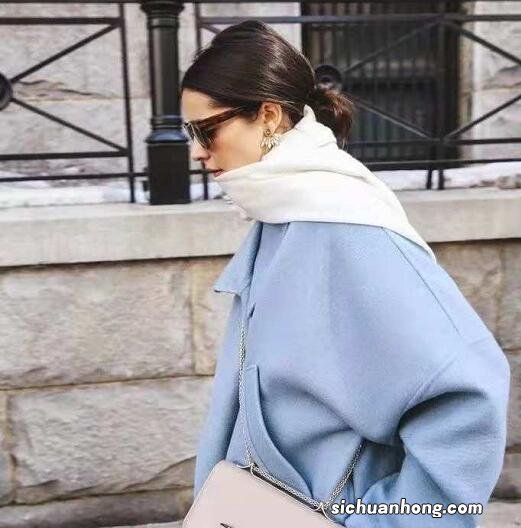 雾蓝色衣服适合什么肤色的人 雾蓝色衣服适合什么肤色的人怎么看