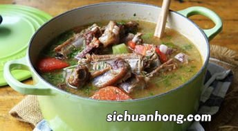 腊排骨煲汤用什么好吃