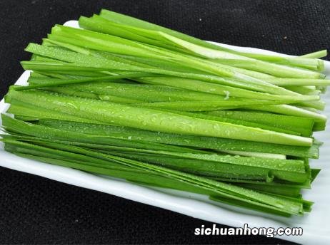 如何挑选新鲜韭菜？韭菜的挑选方法