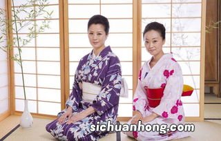 日本和服里面不能穿内衣吗?