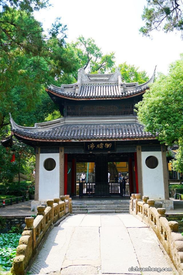 江苏有个诗情画意的古镇,古典雅致,环境清幽乾隆皇帝曾8次前来