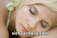 夏天出汗身体有异味怎么办？夏天汗臭味怎么去除？