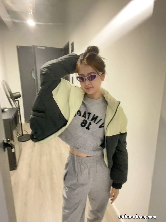 冬日抗冻战士的绝杀单品，羽绒服这么穿超级帅！