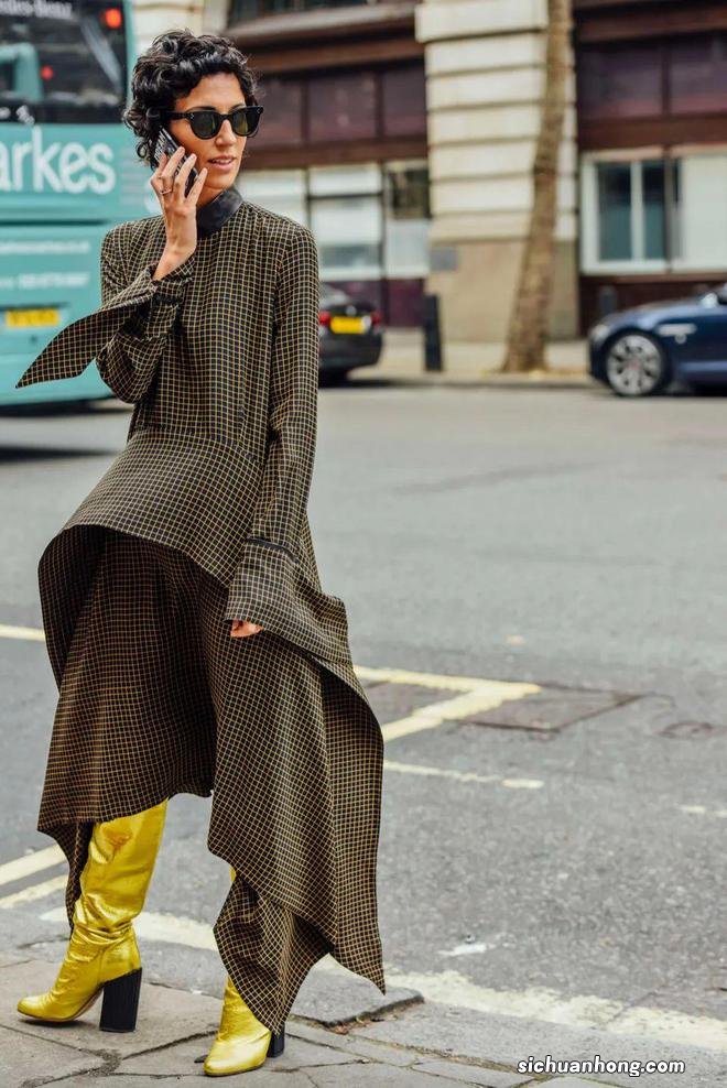 用金色开启新年新气象