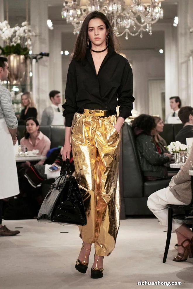 用金色开启新年新气象