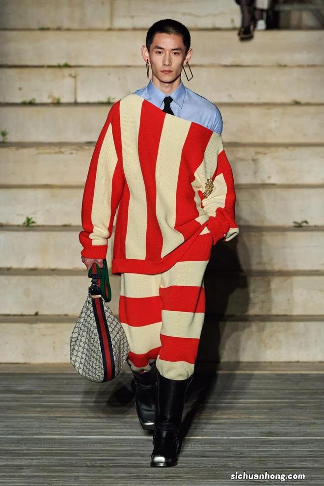 老条纹玩出新花样，带来经久不衰的时髦力