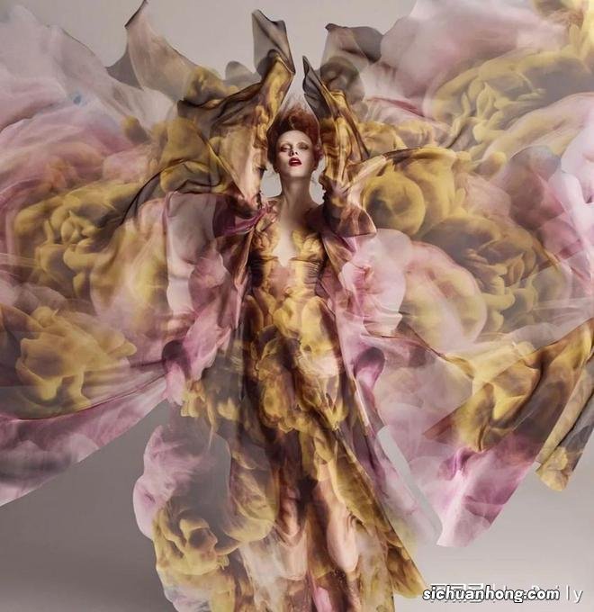 杨幂刷屏的透视裙,怎么就火出圈了?