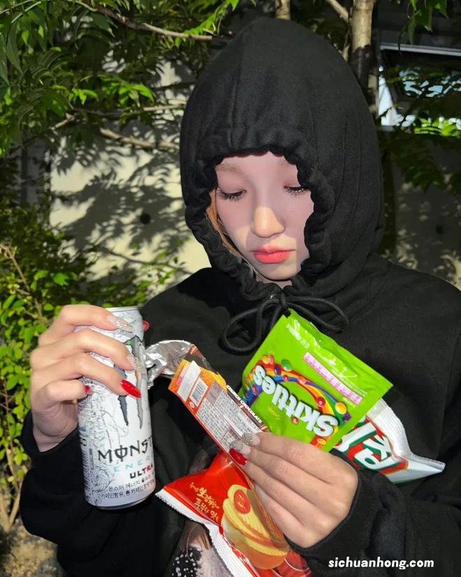 指间中的一抹红,轻松get新年氛围