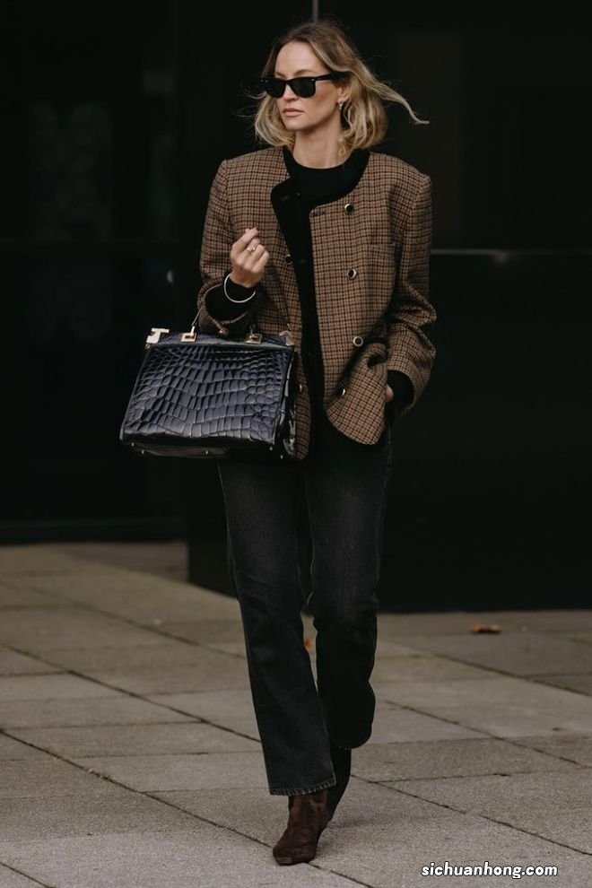 这件外套今年太火了,你要的高级优雅显贵都有!