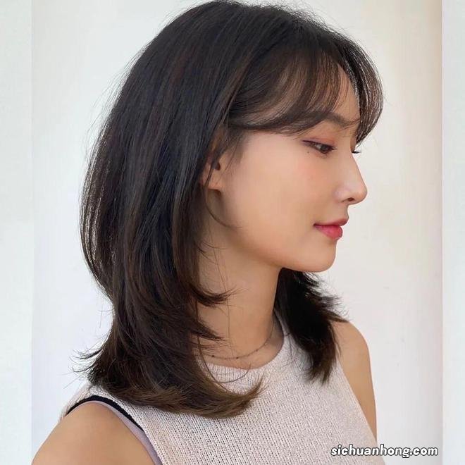 甜美活力又知性的锁骨发