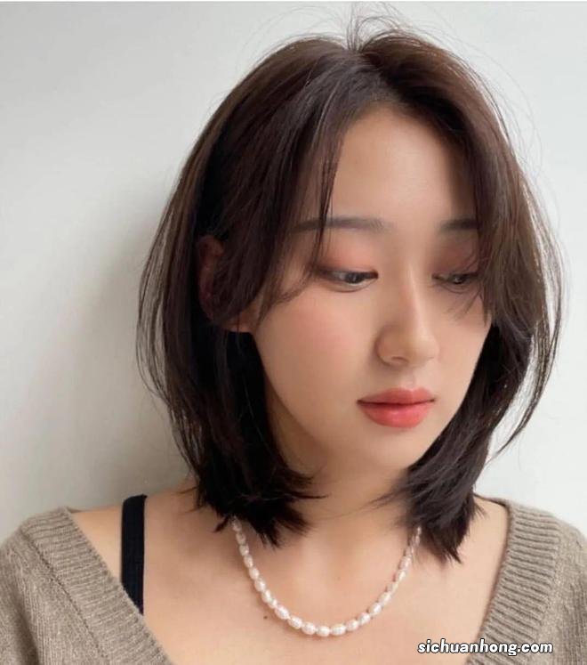 甜美活力又知性的锁骨发