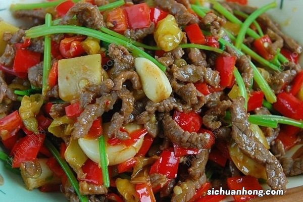 沙茶洋葱炒牛肉做法是什么?沙茶洋葱炒牛肉的制作技巧