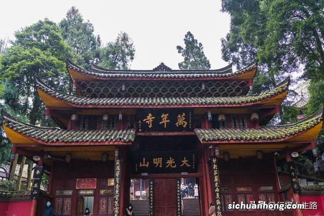 冬游峨眉,踏进“雾凇”织就的绝美仙境