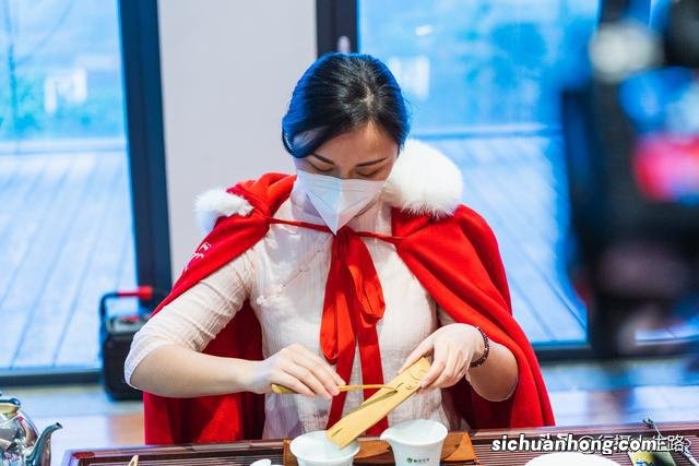 冬游峨眉,踏进“雾凇”织就的绝美仙境