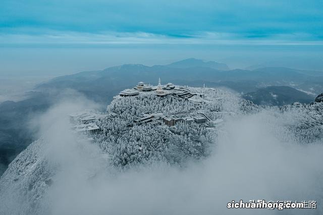 冬游峨眉,踏进“雾凇”织就的绝美仙境