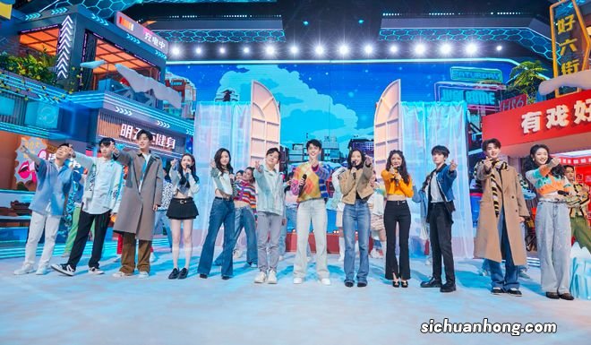 湖南台主持大换血：新人上位，四小花分崩离析，一姐之争仍在继续