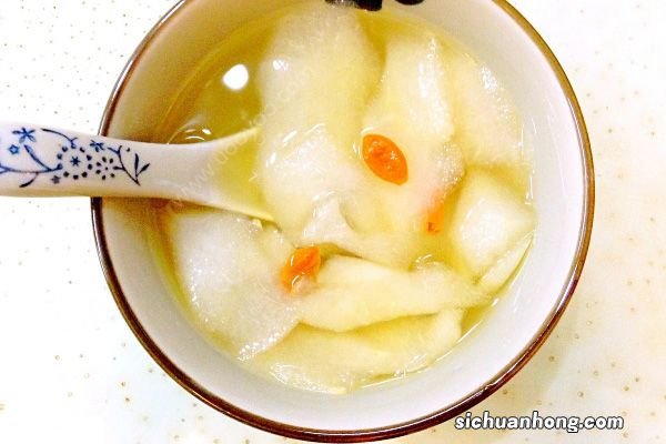 冰糖雪梨加生姜可以吗?冰糖雪梨加生姜会怎样