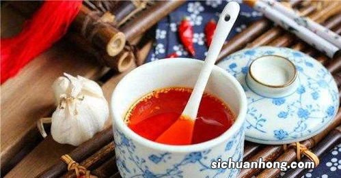 辣椒油弄到衣服上怎么洗掉