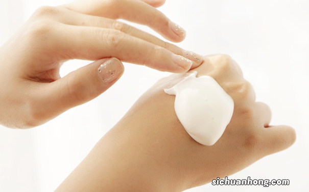 冬季手部护理的妙招有哪些？冬季护理手部该用什么护手霜？