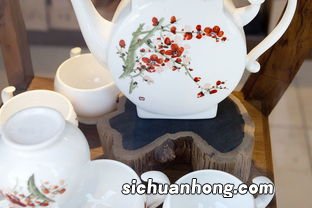 白瓷茶壶泡茶怎么样