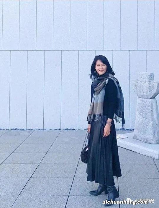 看了日本主妇的穿搭，才明白：不扮嫩、不花哨，优雅到骨子里