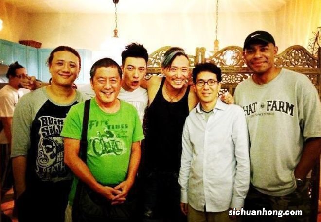 一路走好!音乐人李惠群猝死,路边买饭突然倒下,曾捧红苏见信