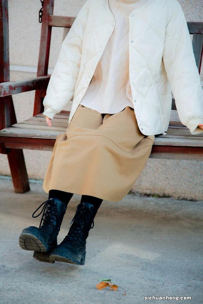 少了这条“温柔天花板”裙子,根本没法过冬天