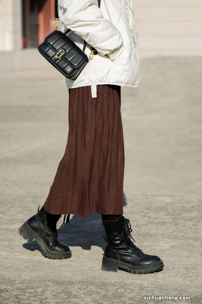 少了这条“温柔天花板”裙子,根本没法过冬天