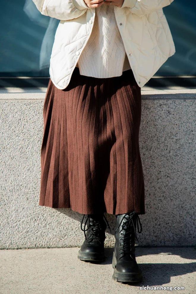 少了这条“温柔天花板”裙子,根本没法过冬天