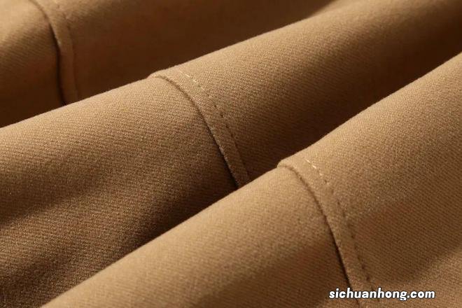 少了这条“温柔天花板”裙子,根本没法过冬天