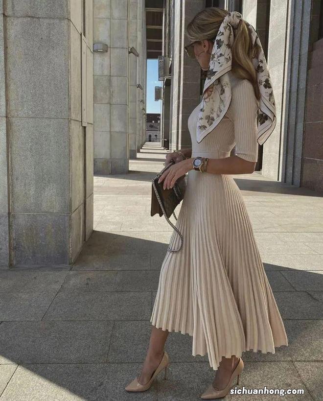 少了这条“温柔天花板”裙子,根本没法过冬天