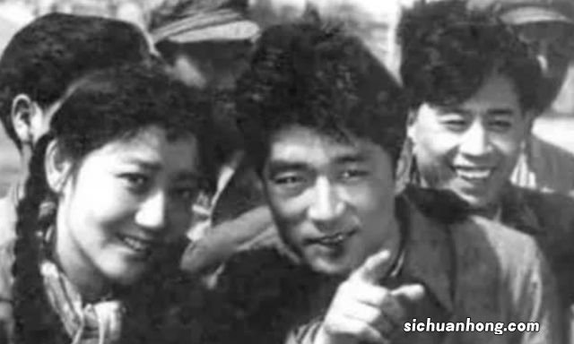 葛优母亲去世!一天之内7位老戏骨艺术家传噩耗,众星发文悼念