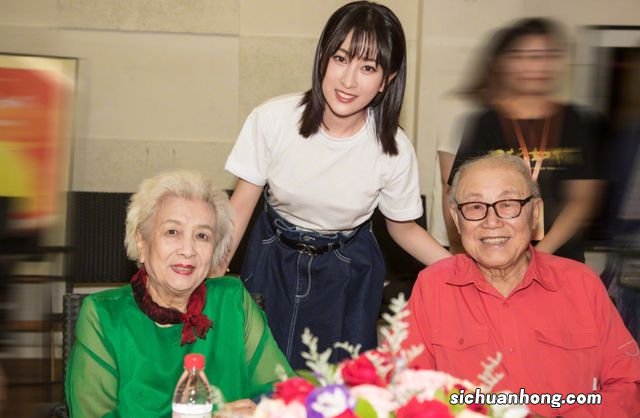 葛优母亲去世!一天之内7位老戏骨艺术家传噩耗,众星发文悼念