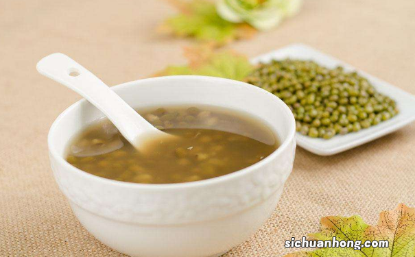 绿豆和哪些食物一起食用更健康营养?夏季常喝绿豆汤有什么好处?