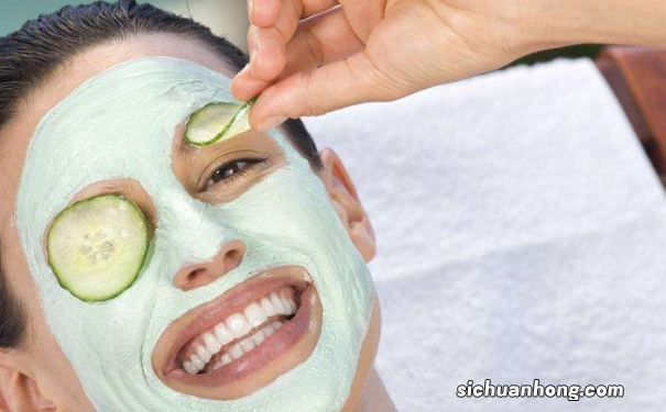 黄瓜给肌肤美容的方法是怎样的?黄瓜怎么护理皮肤好呢?
