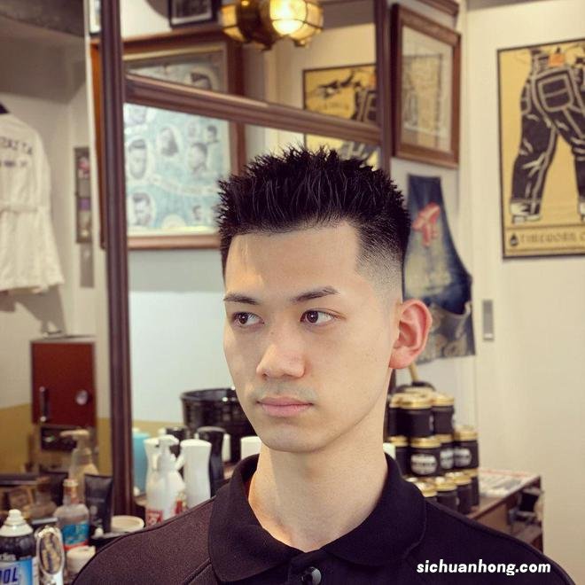 元旦发型没目标，看看这14款，又帅又精神