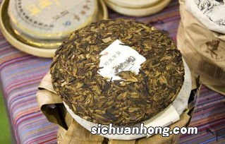 熟普洱茶饼松散怎么回事