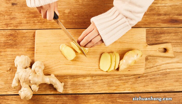 生姜黄叶怎么回事 生姜黄叶是什么原因