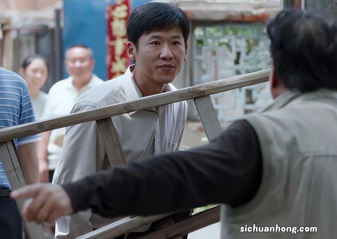 胡歌新剧差评一片,剧情老套、配角抢戏,黄磊成全剧最大败笔