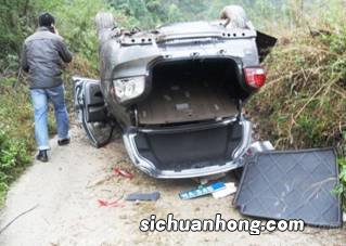 梦见翻车但是人没事