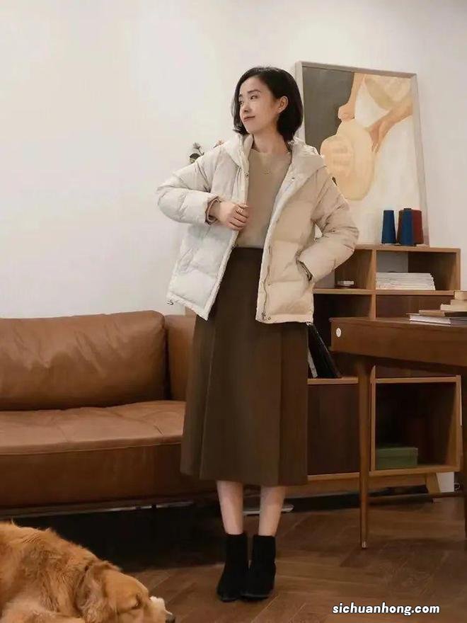 羽绒服里面穿什么?今年最流行这4款内搭,让你美爆整个冬!